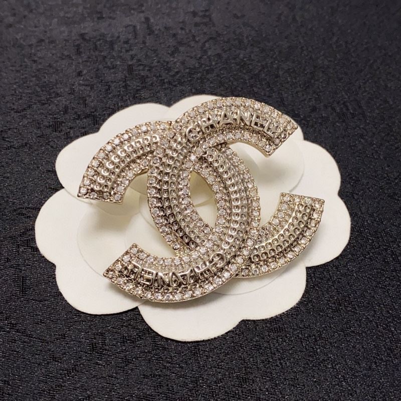 Chanel Brooches - Click Image to Close